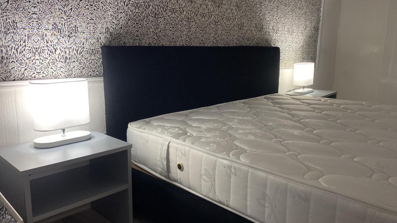 Guest House In Avlabari Tbilisi ภายนอก รูปภาพ