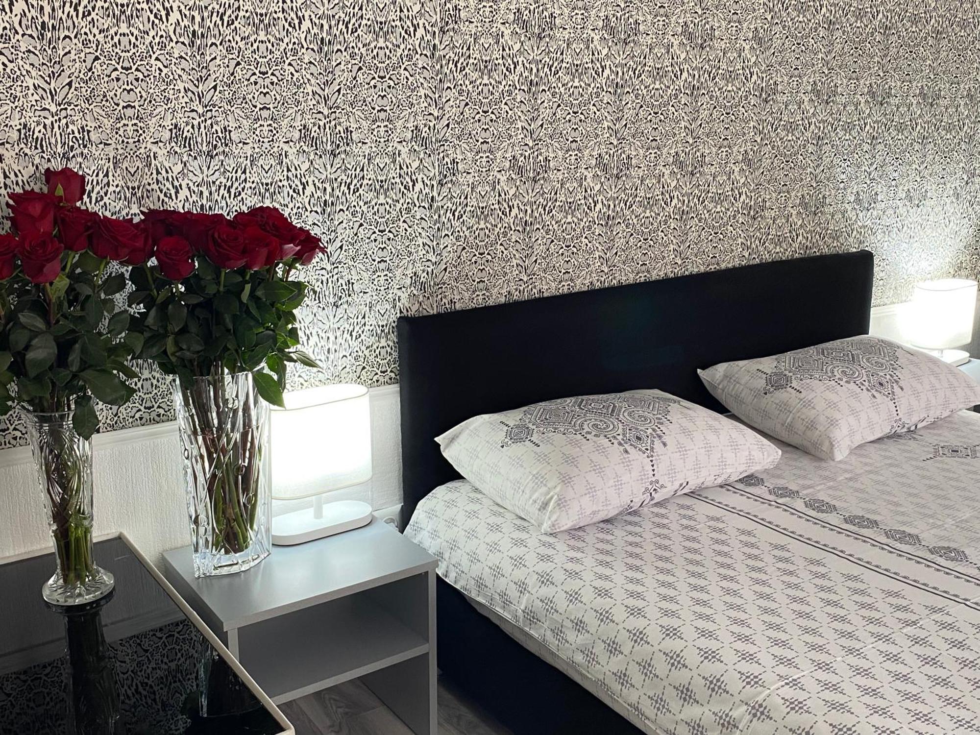 Guest House In Avlabari Tbilisi ภายนอก รูปภาพ